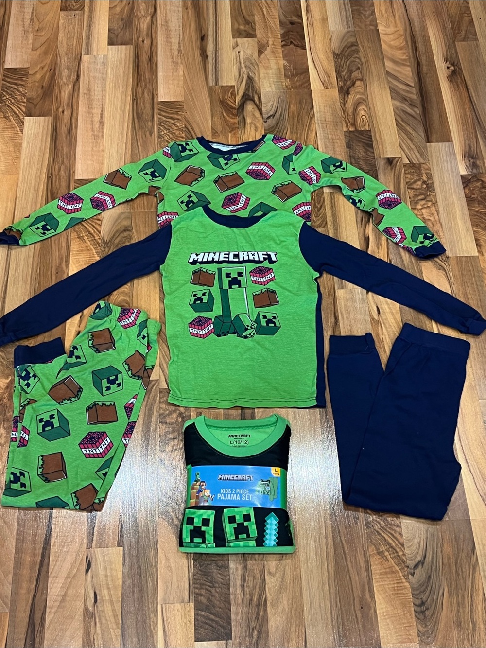 Boys 10/12 Minecraft Pajama Sets Brand New